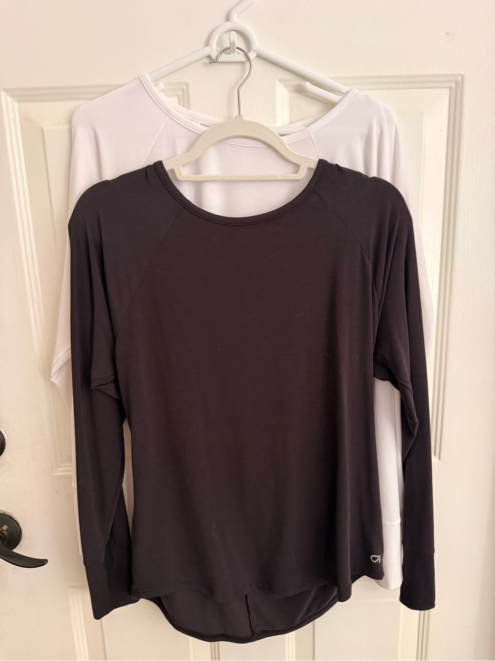 Gap Women's Long-Sleeve Top set - Black & White